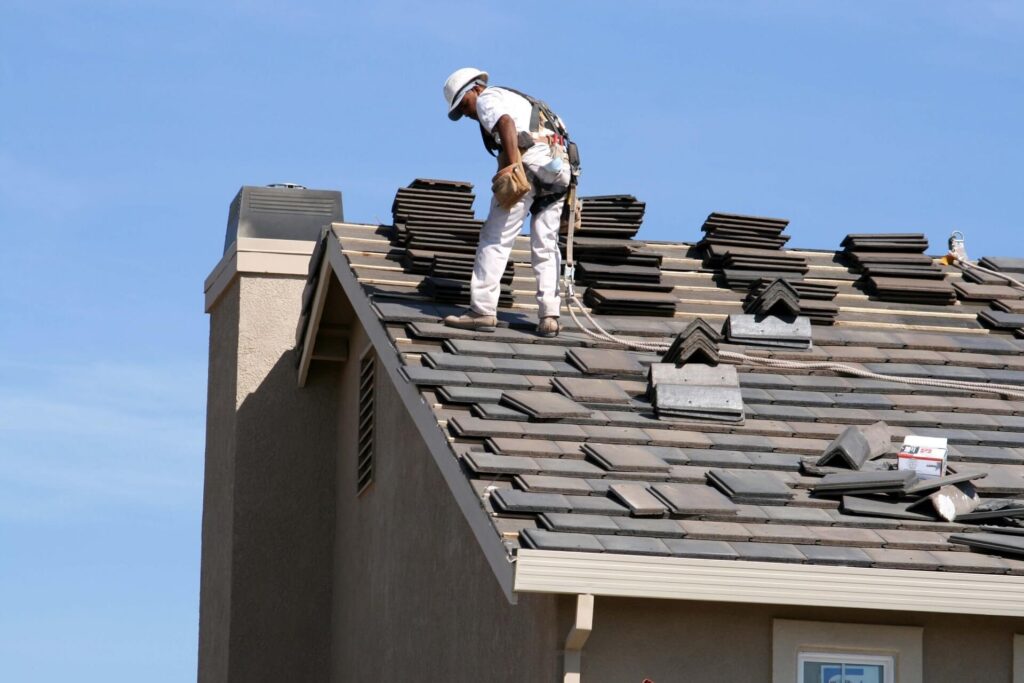 About-Quality Metal Roofing Crew of Plantation