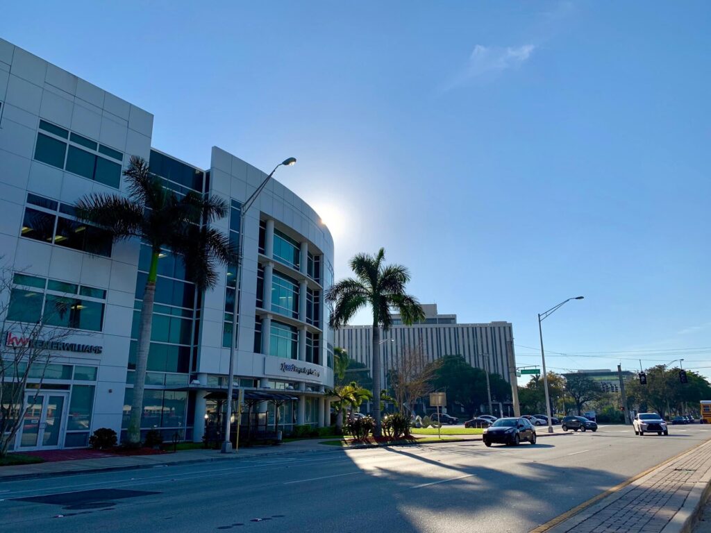 Coral Springs FL -Quality Metal Roofing Crew of Plantation