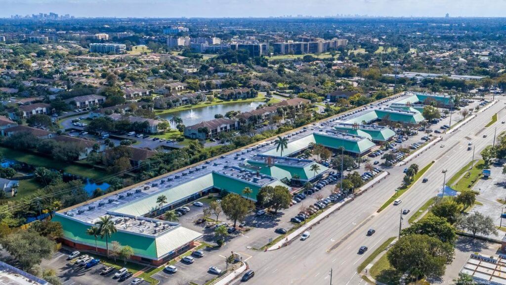 Lauderhill FL-Quality Metal Roofing Crew of Plantation